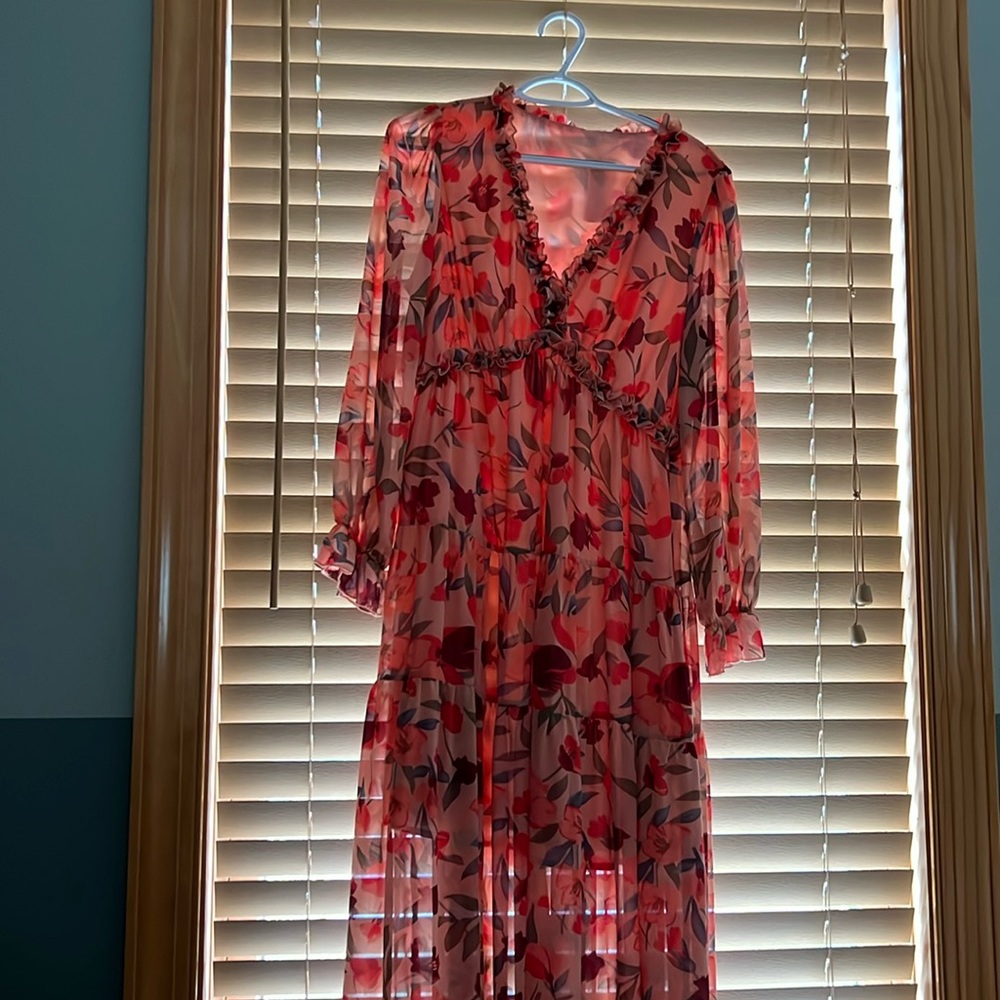 Maxi length boutique dress!!